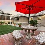 Hills Hideaway By Coastvh - Luxury Midtown 3Br